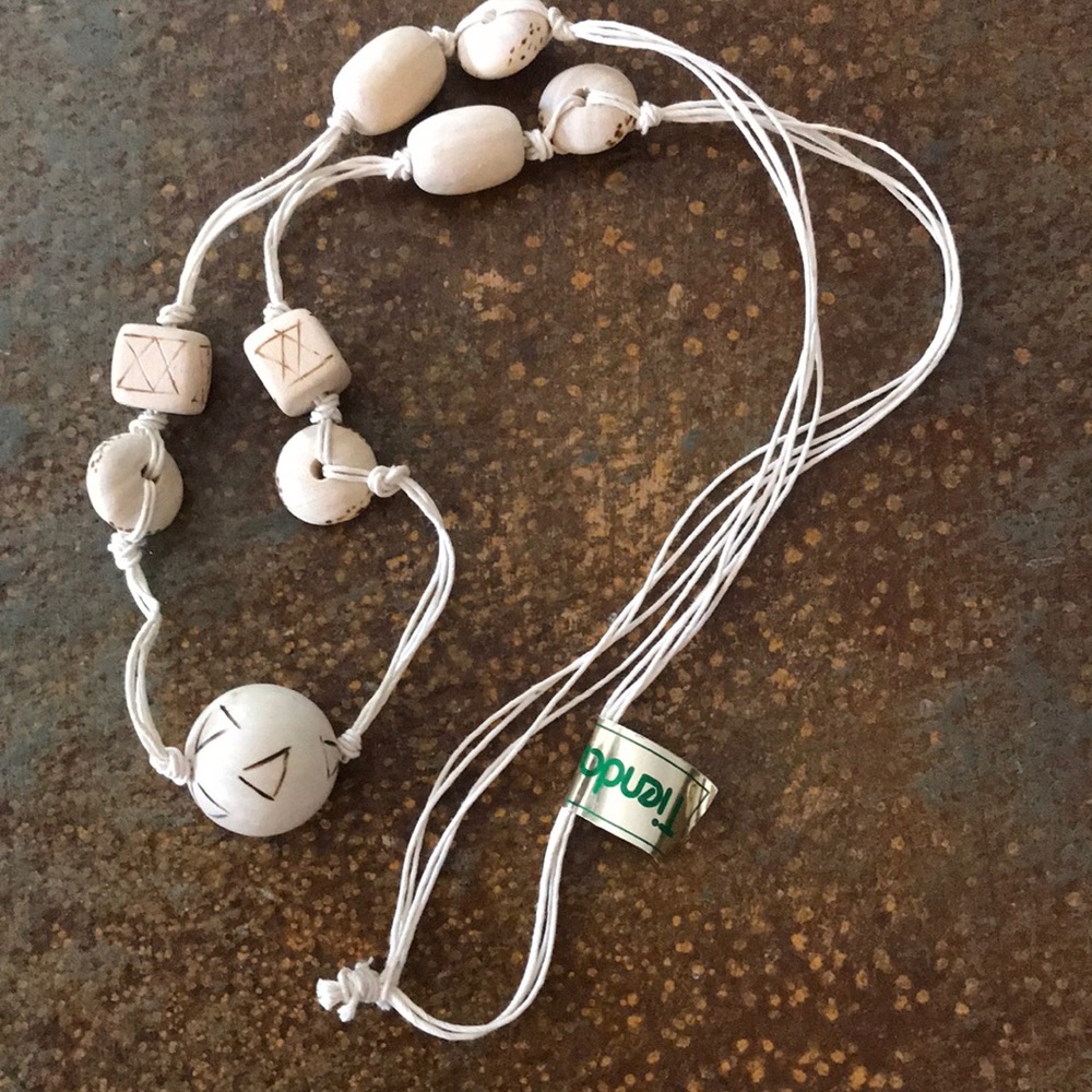 Women’s necklace
